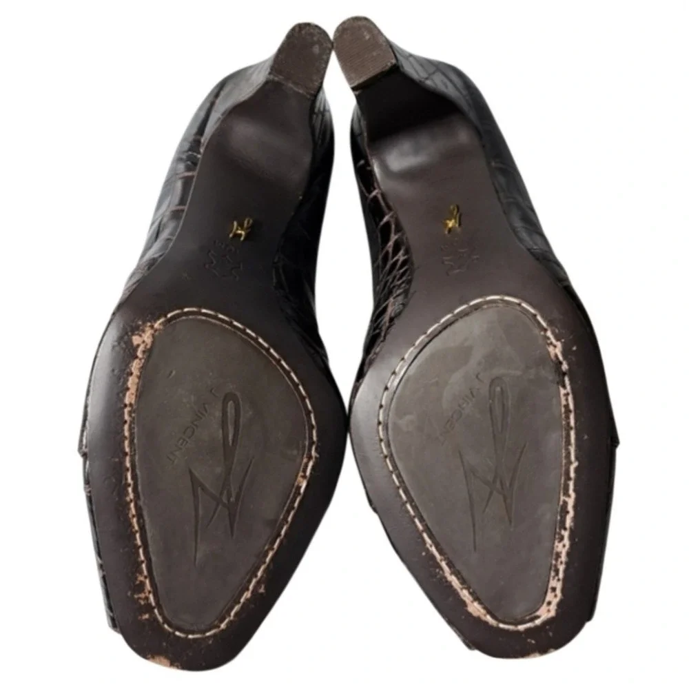 J Vincent Women's Size 10M Leather Peep Toe Heels‎ Brown Croc Embossed Pumps